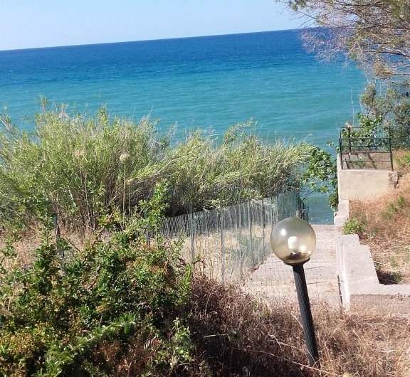 Casa singola sul mare | Accesso privato al mare | Messina
