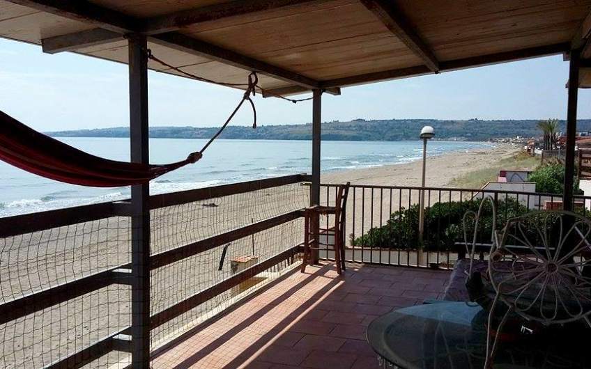 House on the beach for sale | Agnone Bagni