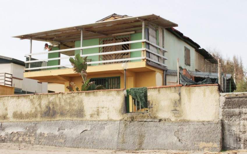 House on the beach for sale | Agnone Bagni