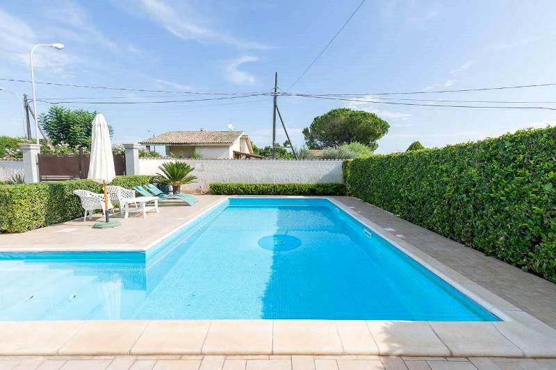 Villa for sale with pool in Syracuse | 700 meters from the sea