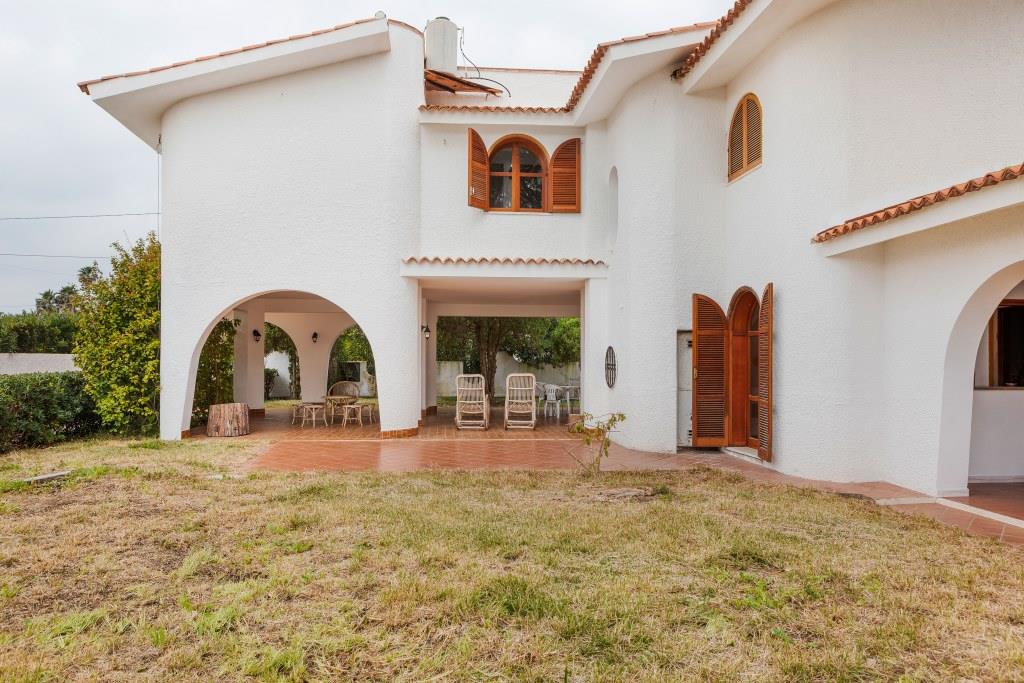 Вилла 300 м2 | в 120 м от лазурного моря